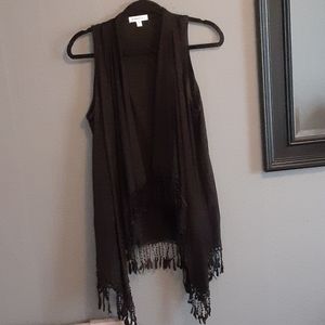 Roommates flowy vest